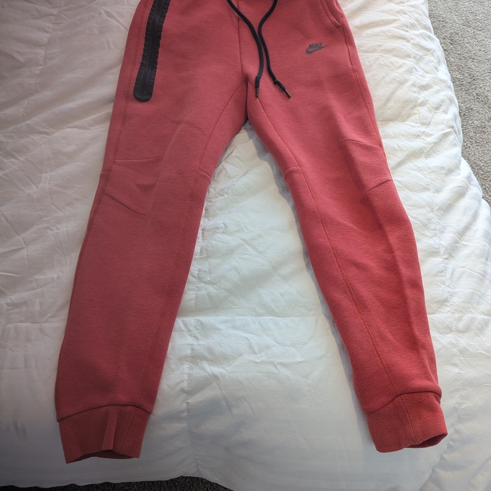 Men's Nike Tech Pant